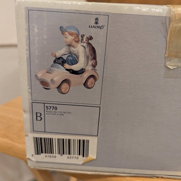 Retired Lladro "Out for a Spin" Boy in Car with Dog Statue in Original Box #5770 - Picture 6 of 6